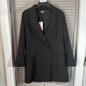 Missguided Black Tailored Blazer with Notched Lapels